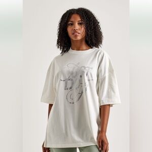 Nike White Graphic Tee